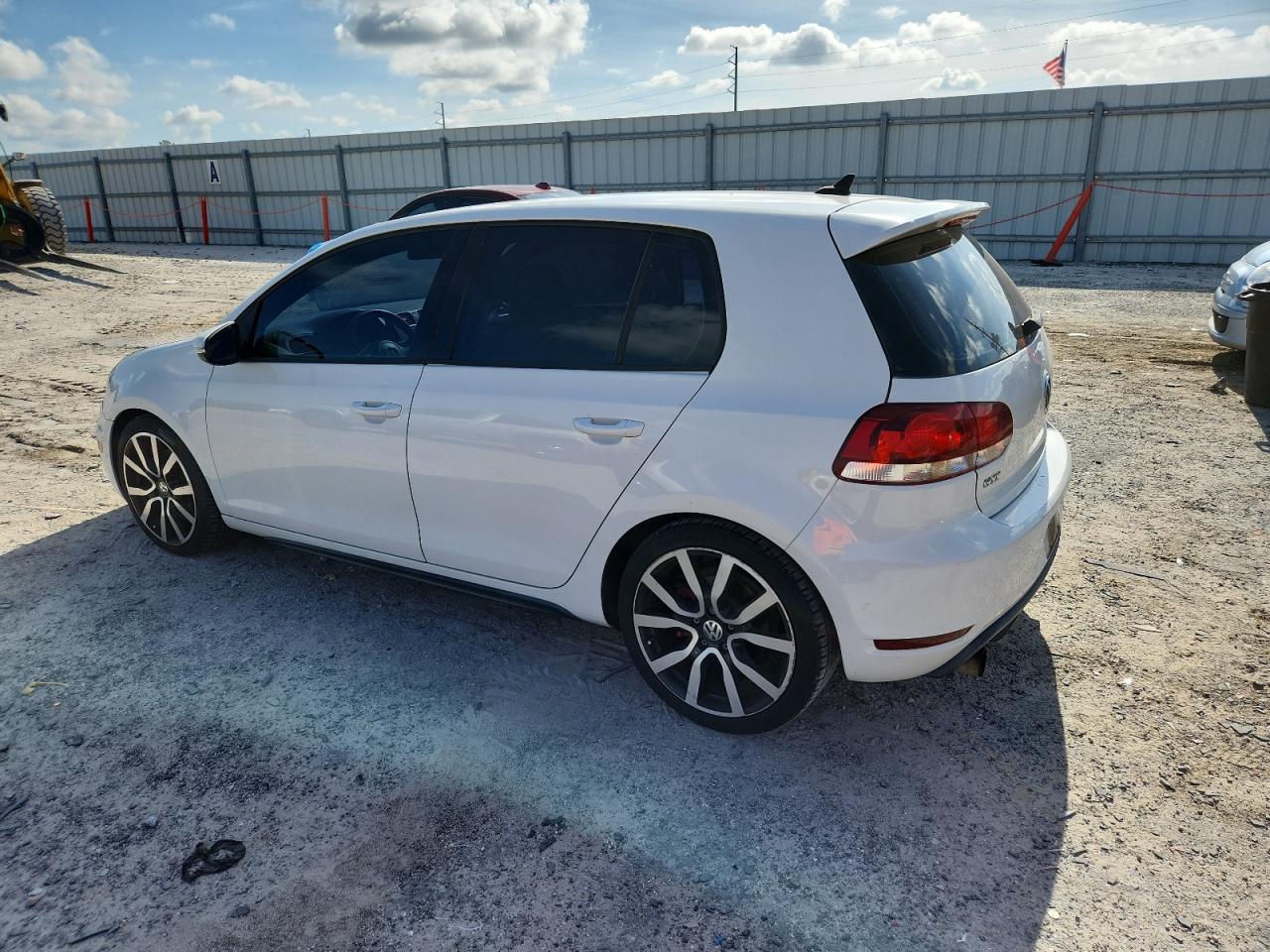 2011 Volkswagen Gti - Image 2