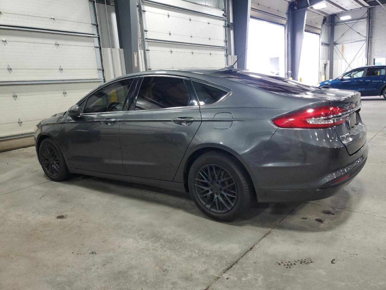 2018 Ford Fusion Se - Фото 2