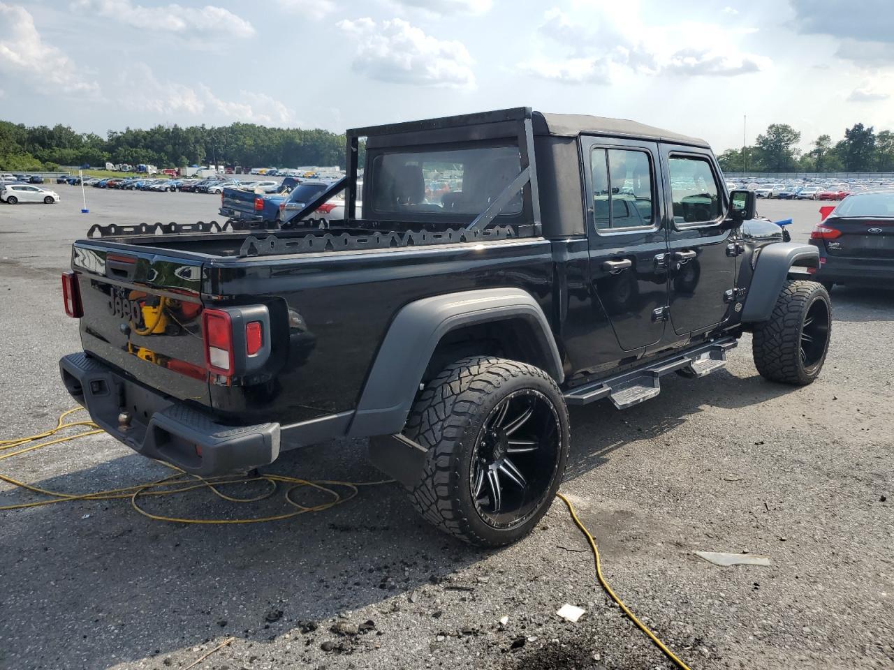 2021 Jeep Gladiator Sport - Image 3