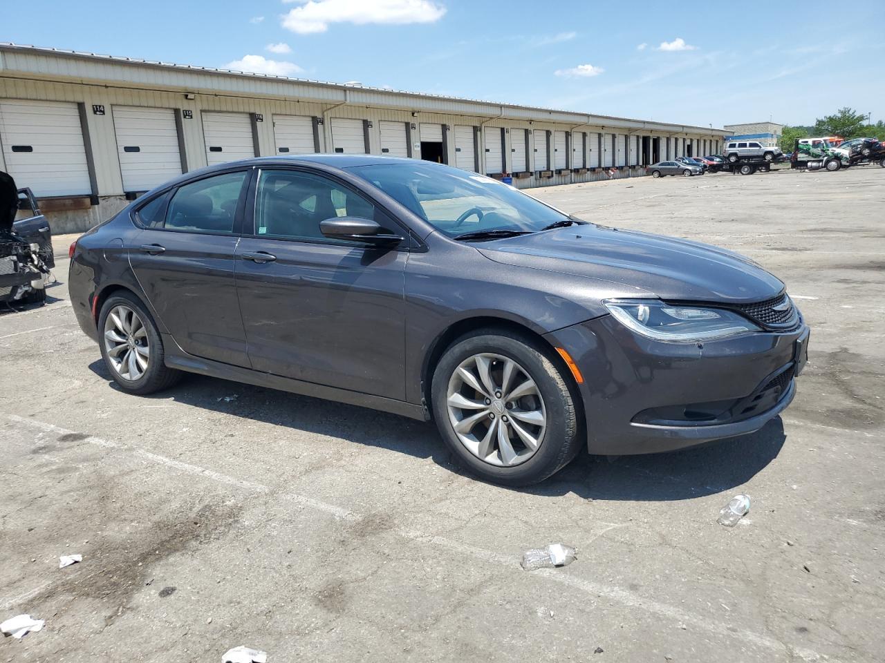 2016 Chrysler 200 S - Фото 4