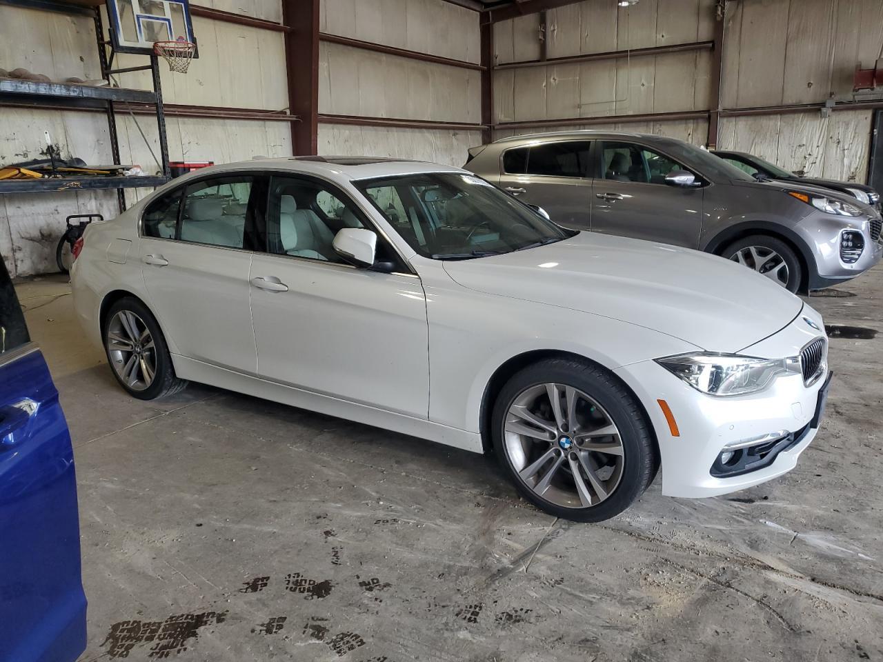 2017 BMW 330 Xi - Image 4