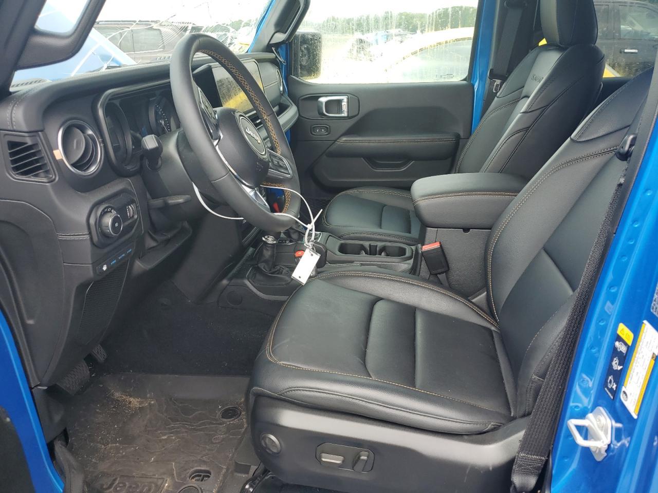 2024 Jeep Wrangler Sahara 4Xe - Image 7