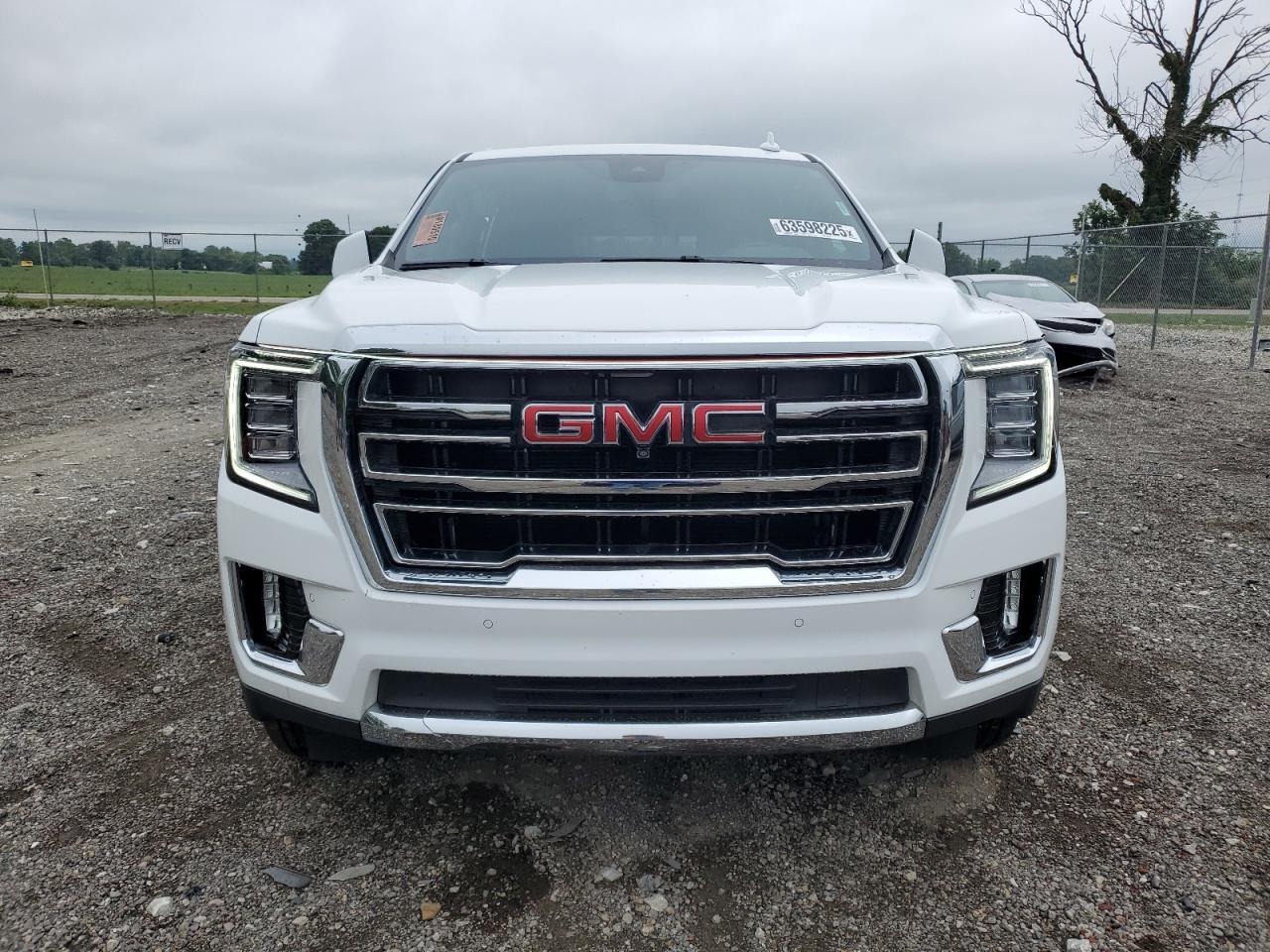 2023 GMC Yukon Slt - Image 5