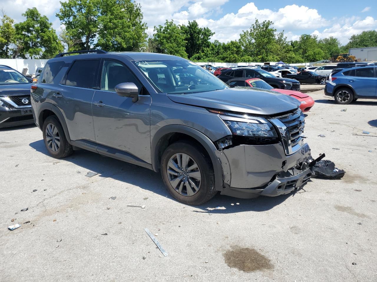 2024 Nissan Pathfinder Sv - Image 4