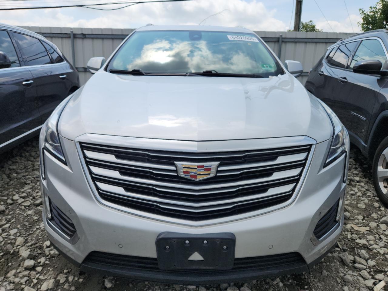 2018 Cadillac Xt5 Luxury - Image 5