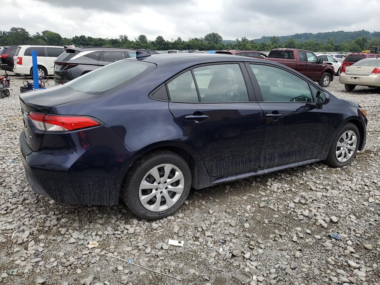 2025 Toyota Corolla Le - Фото 3