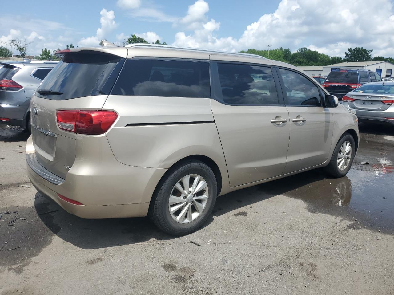 2016 Kia Sedona Lx - Image 3