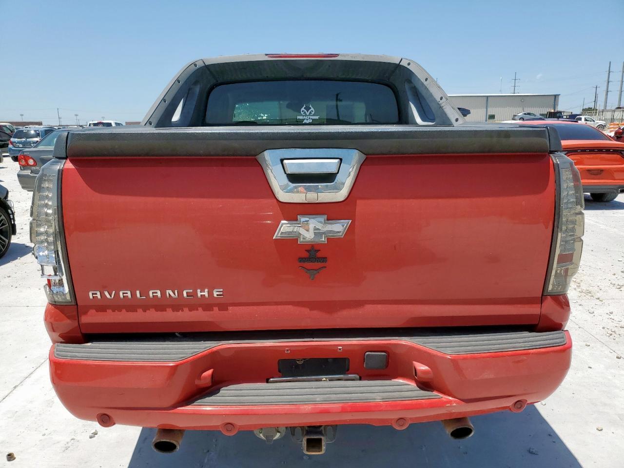 2008 Chevrolet Avalanche C1500 - Image 6