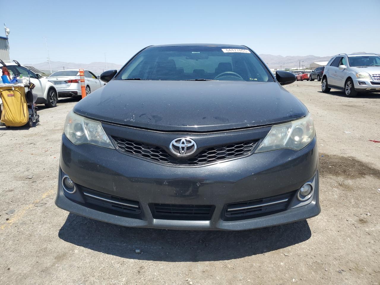 2014 Toyota Camry L - Image 5