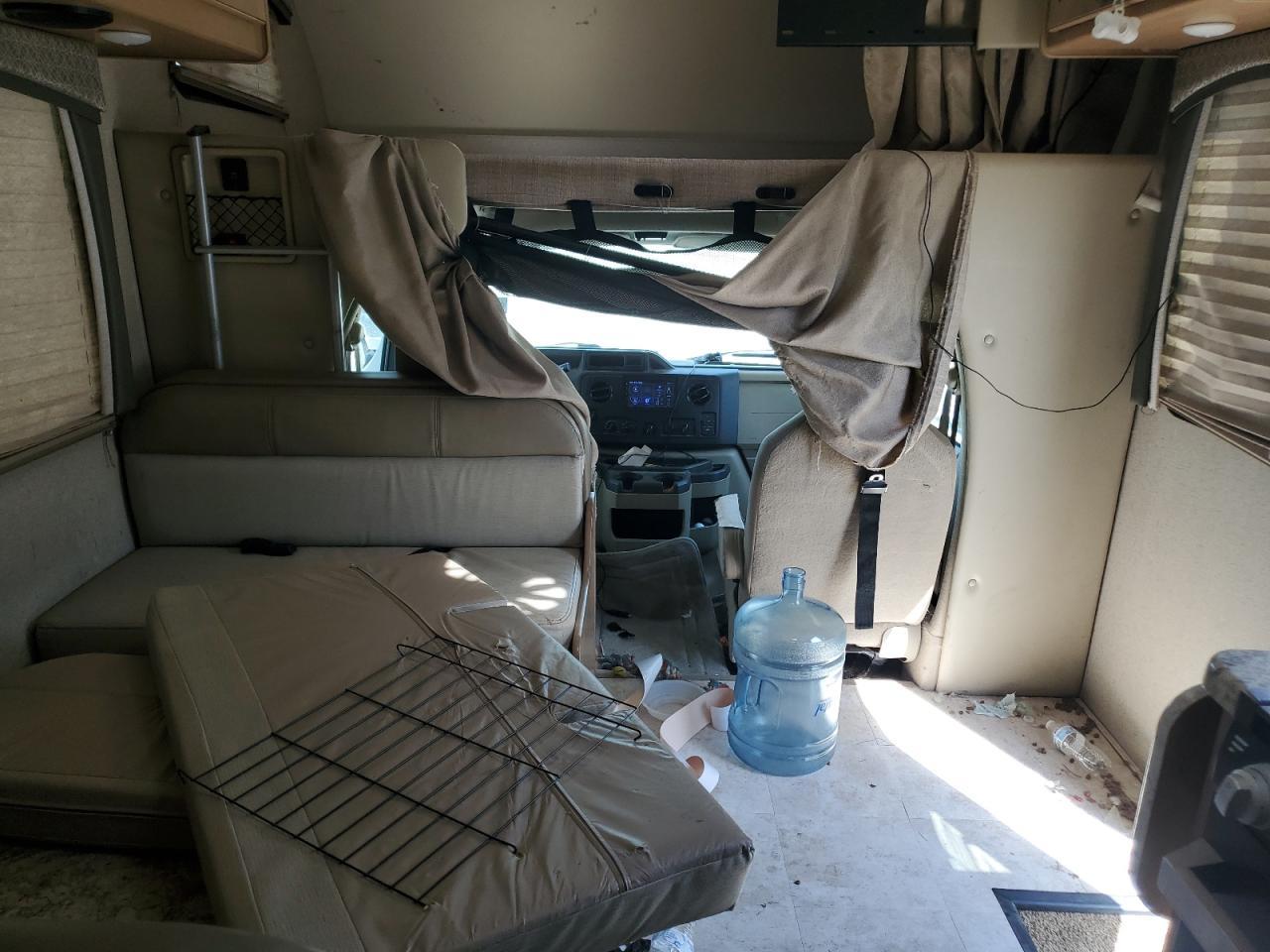 2019 Ford Econoline E350 Super Duty Cutaway Van - Фото 5