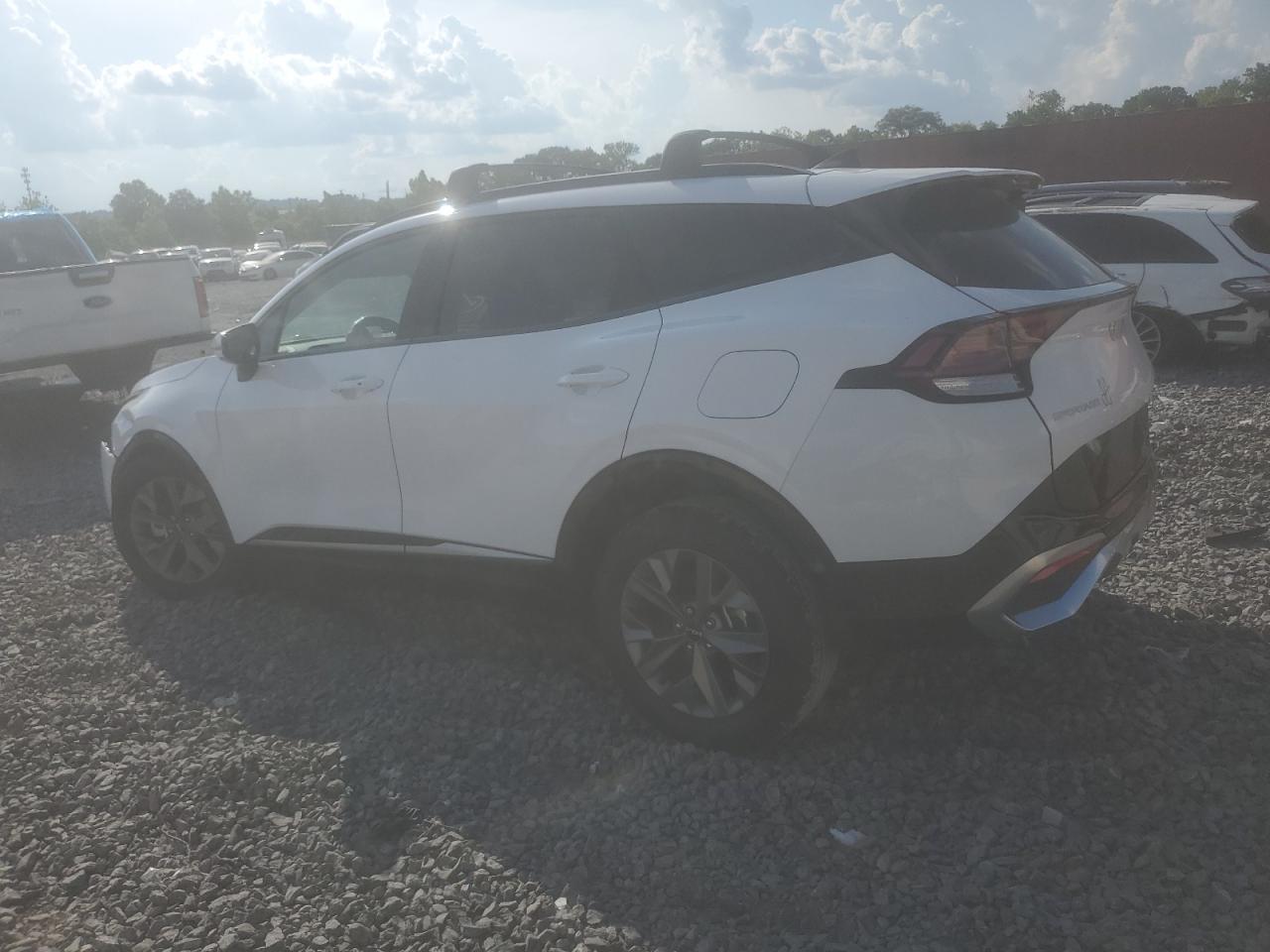 2025 Kia Sportage Sx - Фото 2