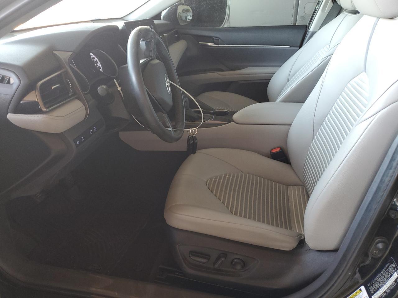 2022 Toyota Camry Se - Image 7