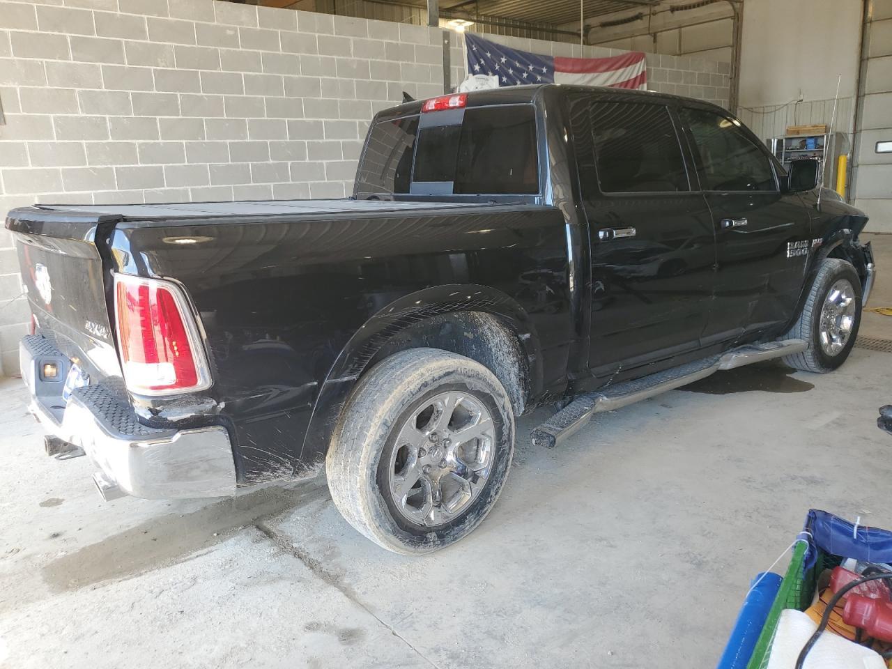 2017 Ram 1500 Laramie - Фото 3