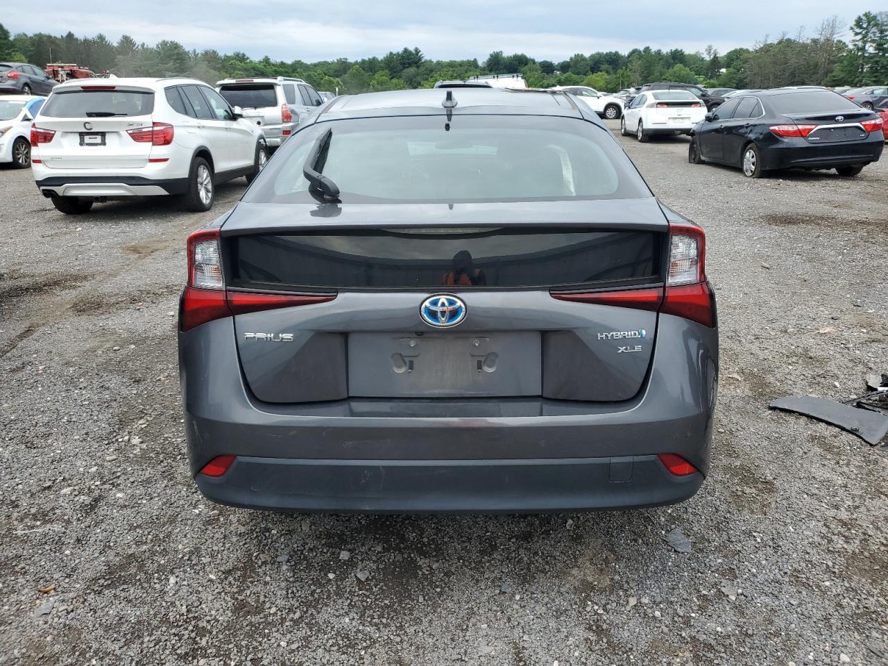 2019 Toyota Prius - Image 6