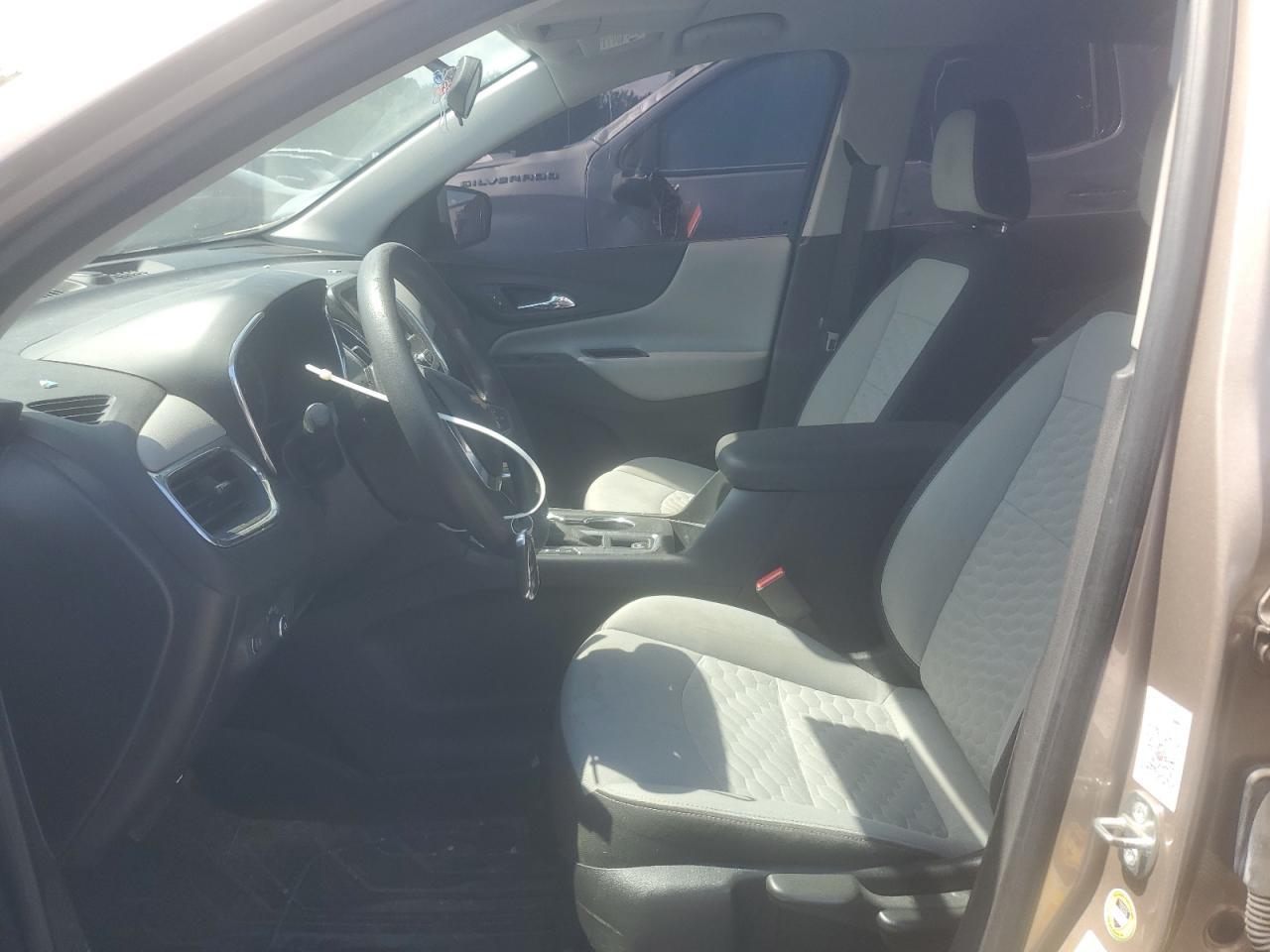 2019 Chevrolet Equinox Ls - Image 7
