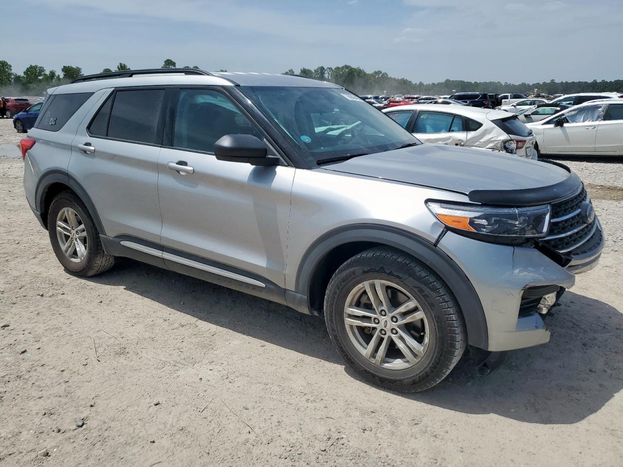 2021 Ford Explorer Xlt - Image 4