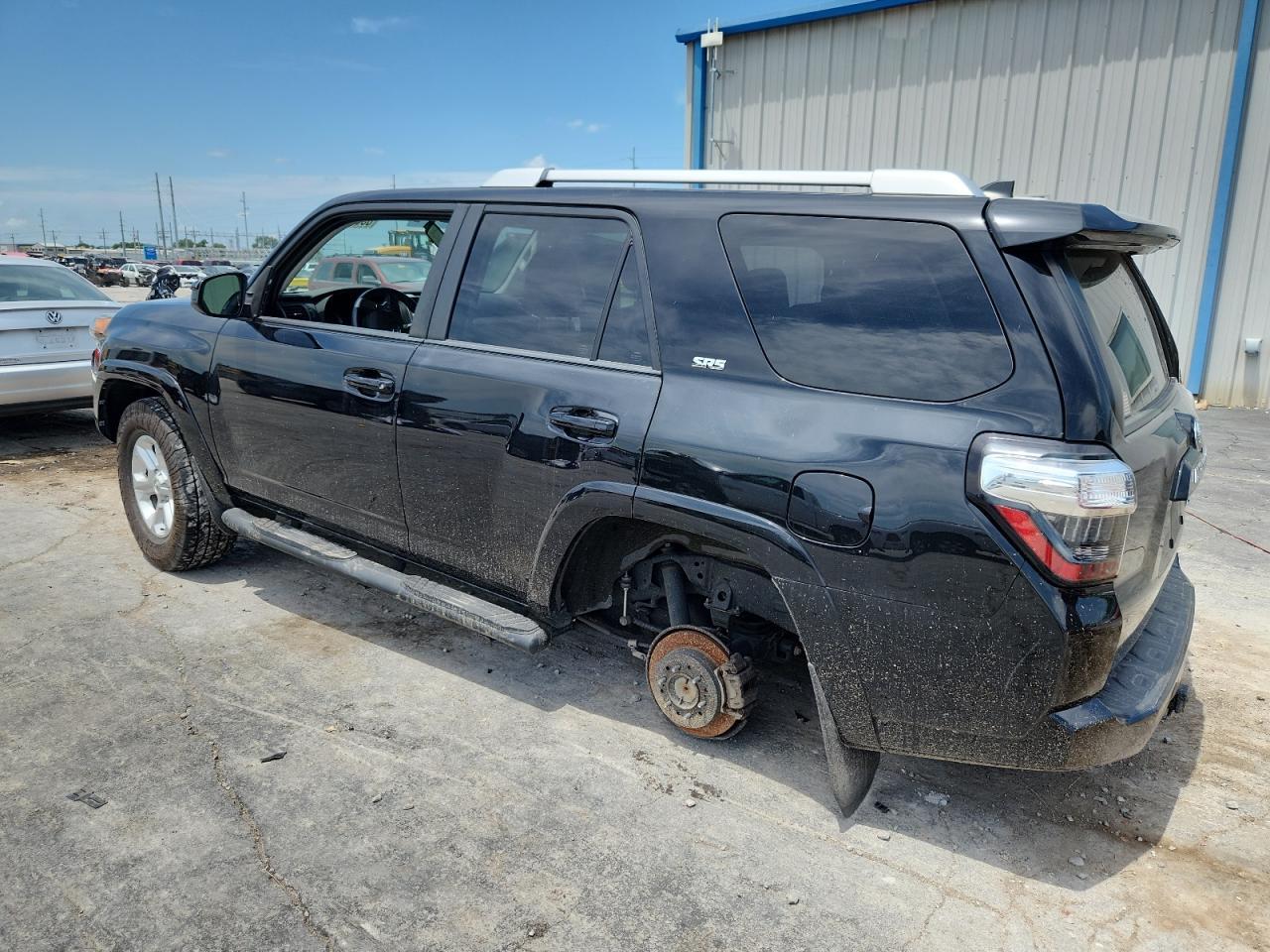 2018 Toyota 4Runner Sr5 - Image 2