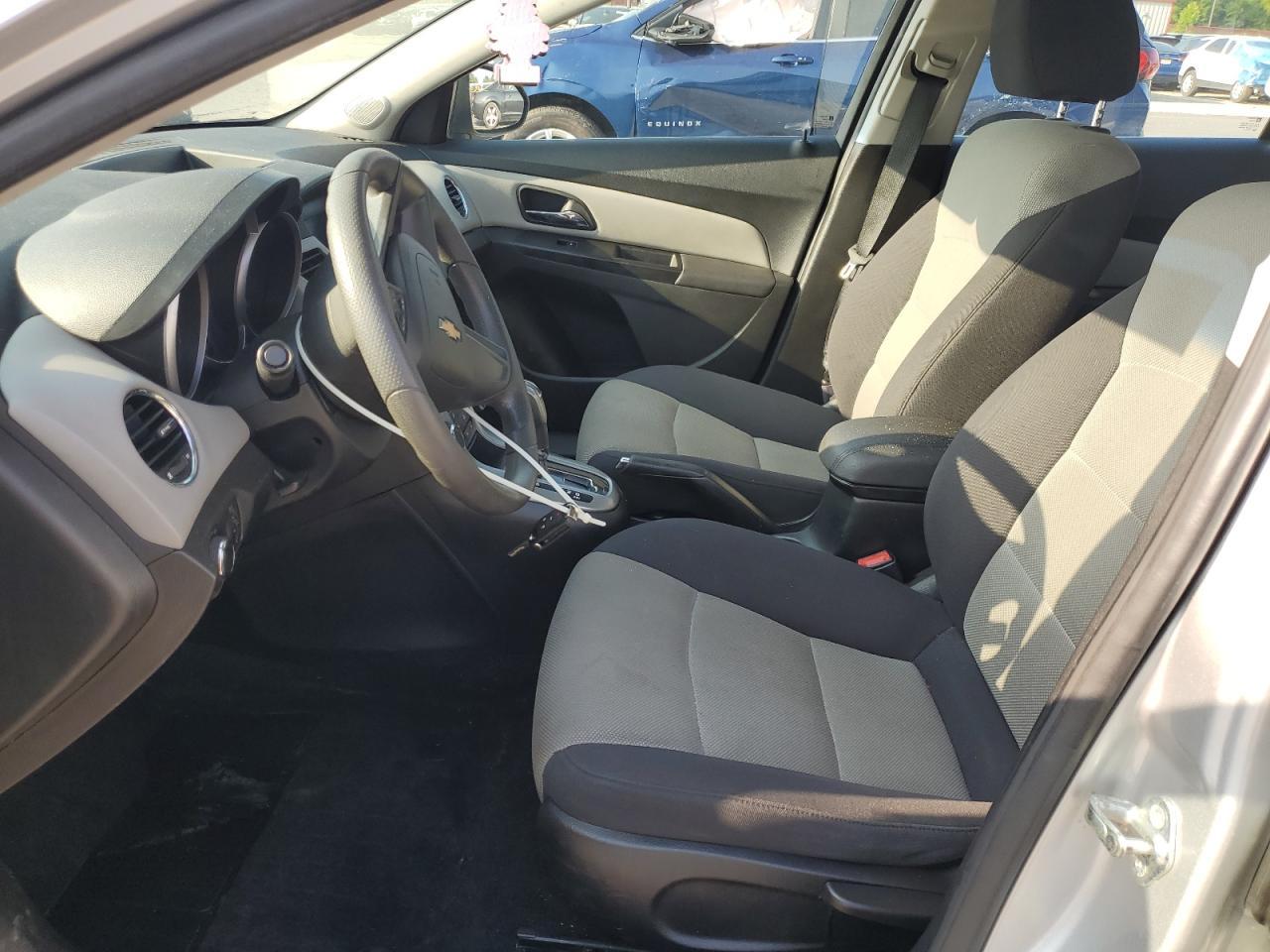 2012 Chevrolet Cruze Ls - Фото 7