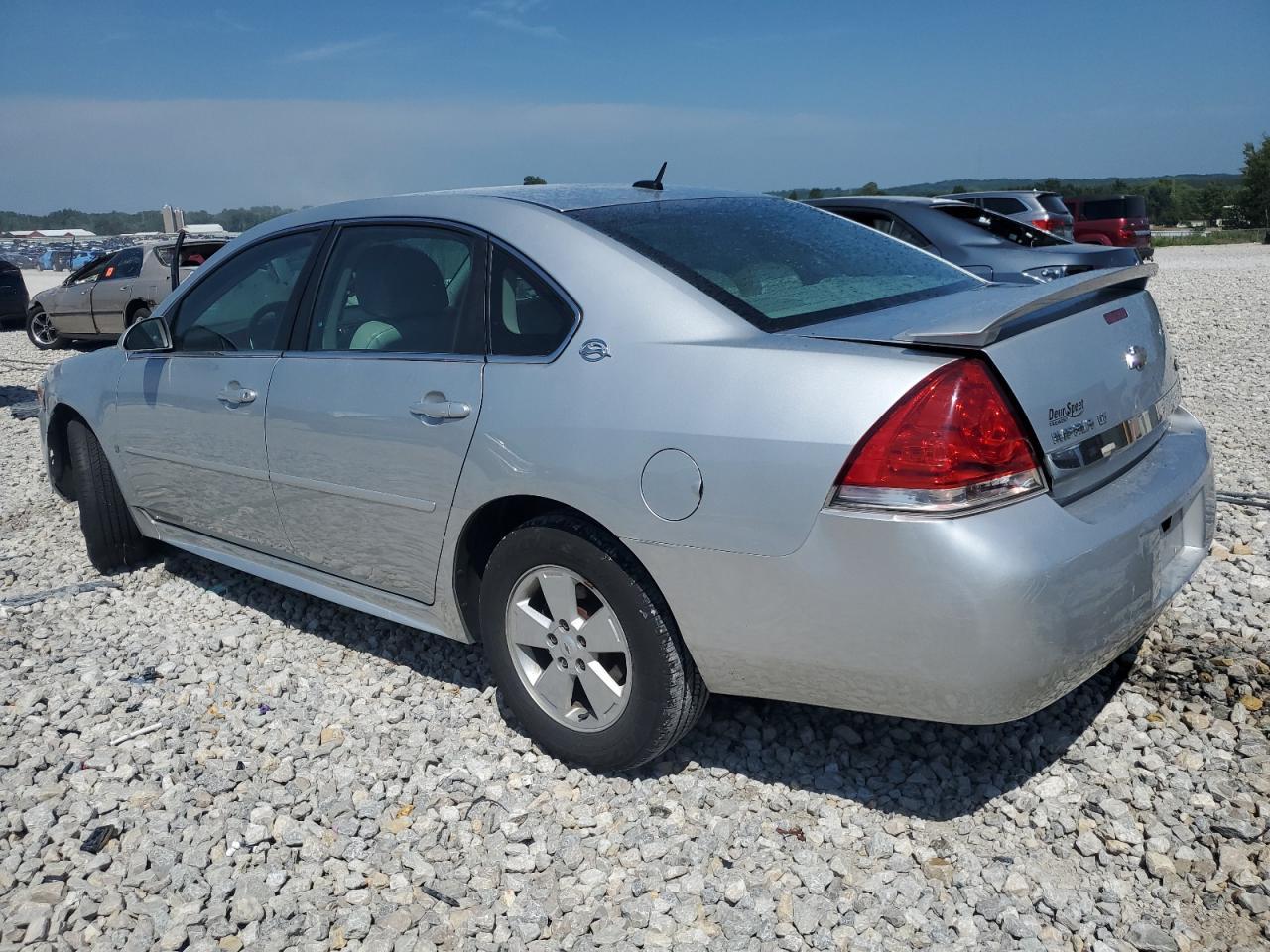 2009 Chevrolet Impala 1Lt - Image 2