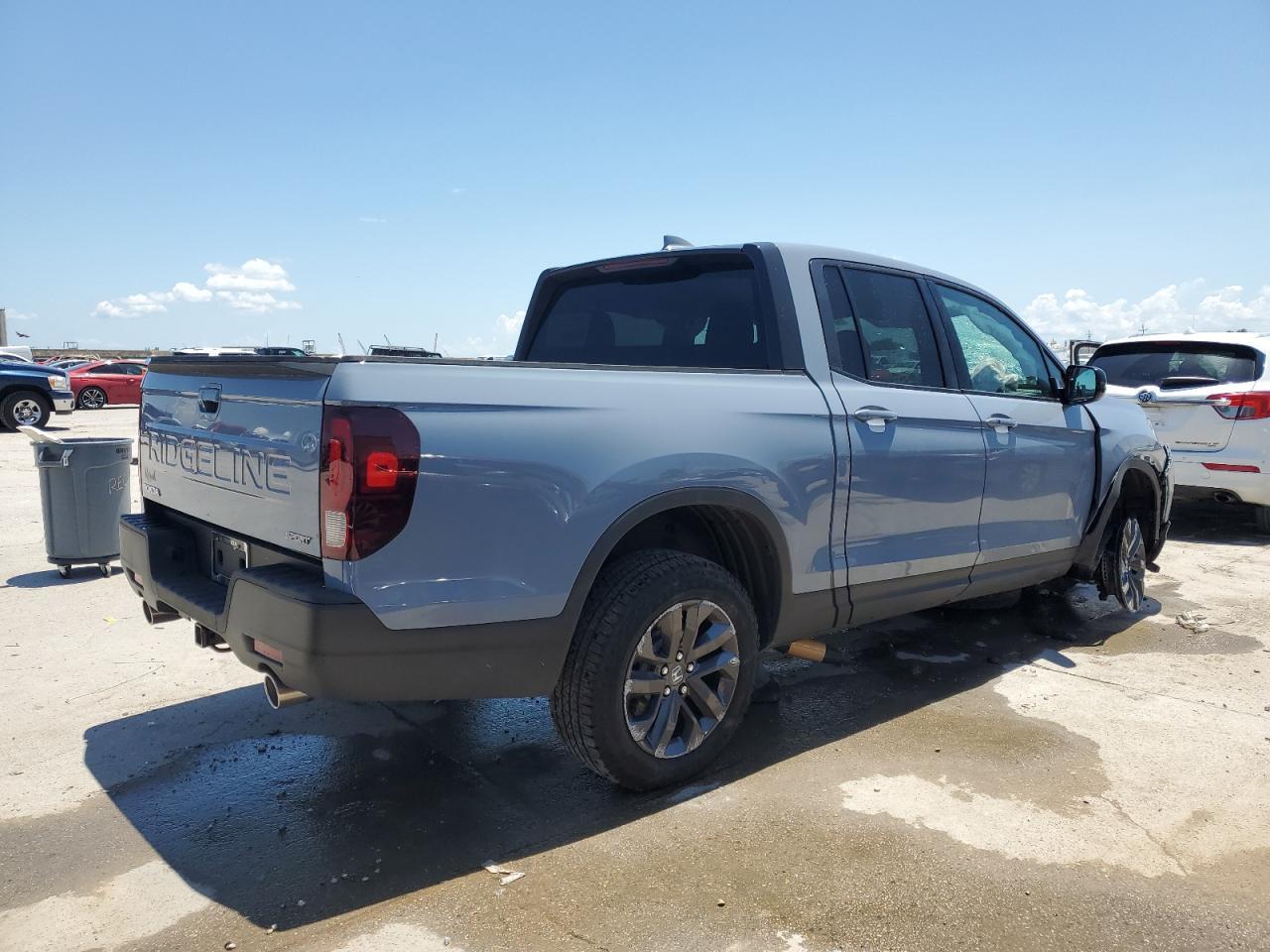 2025 Honda Ridgeline Sport - Фото 3