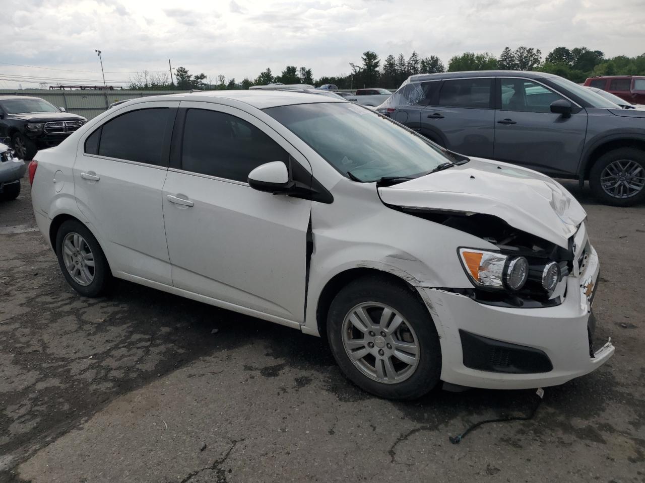 2014 Chevrolet Sonic Lt - Image 4