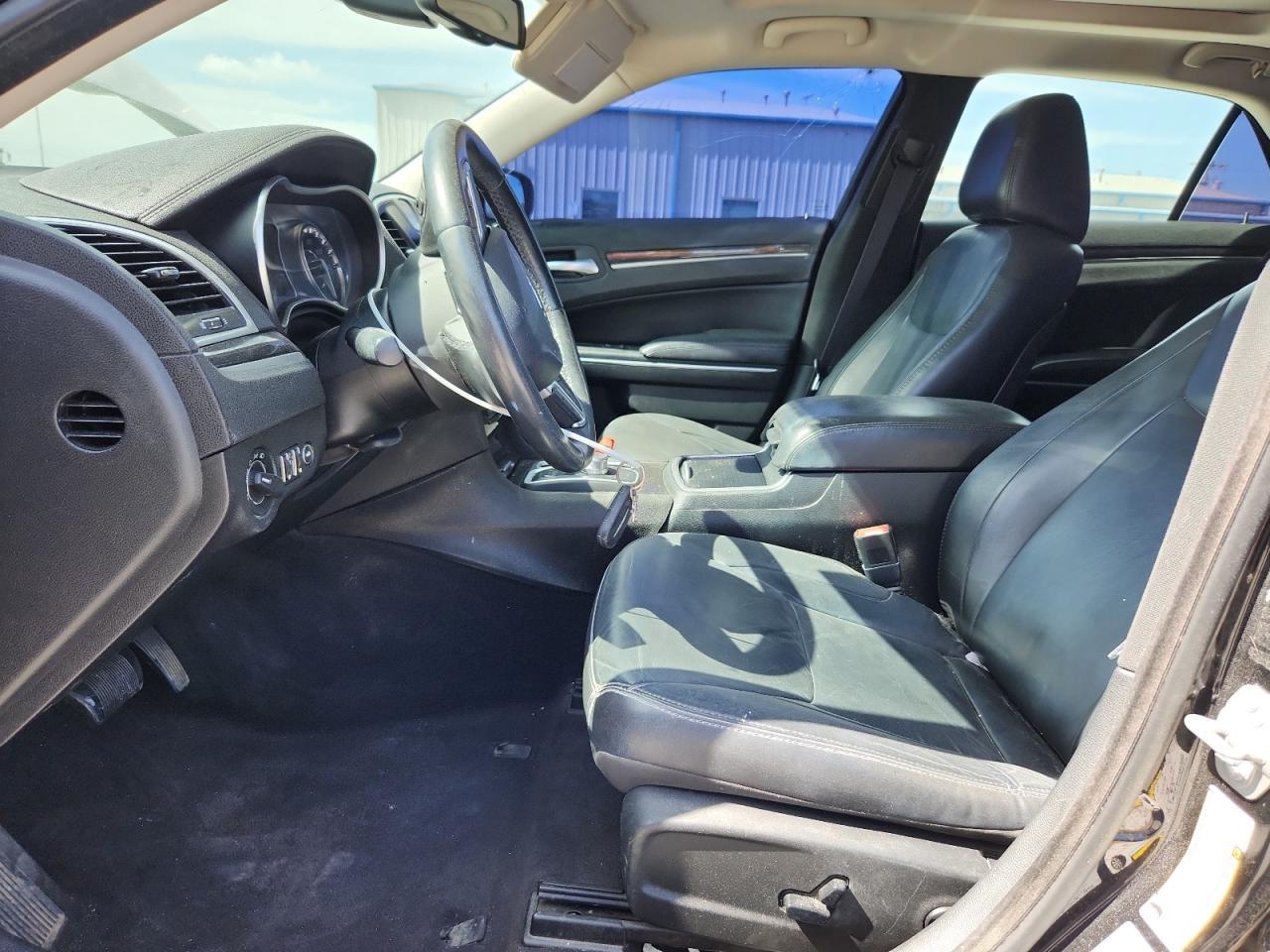 2015 Chrysler 300 Limited - Фото 7