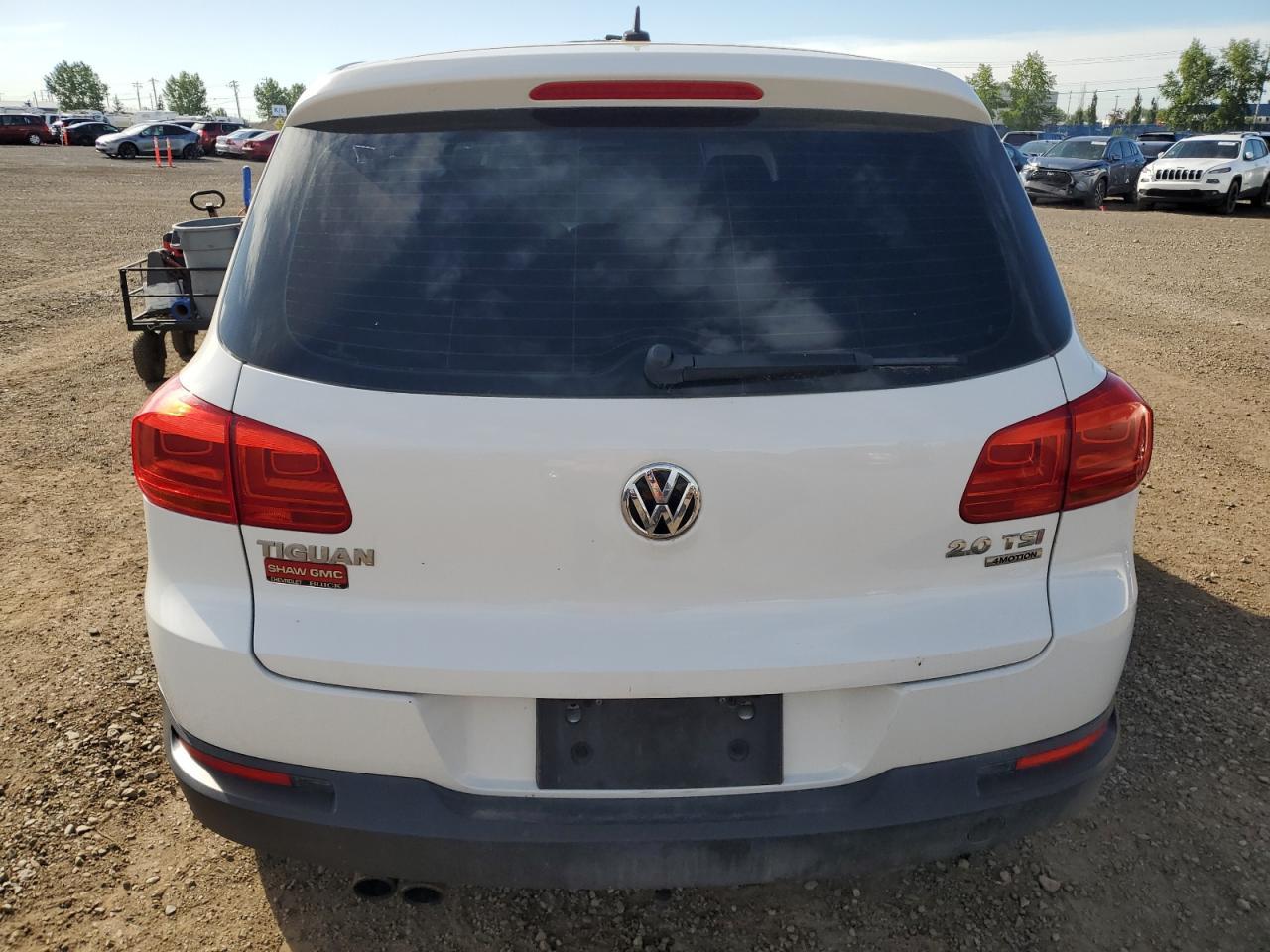 2012 Volkswagen Tiguan S - Image 6