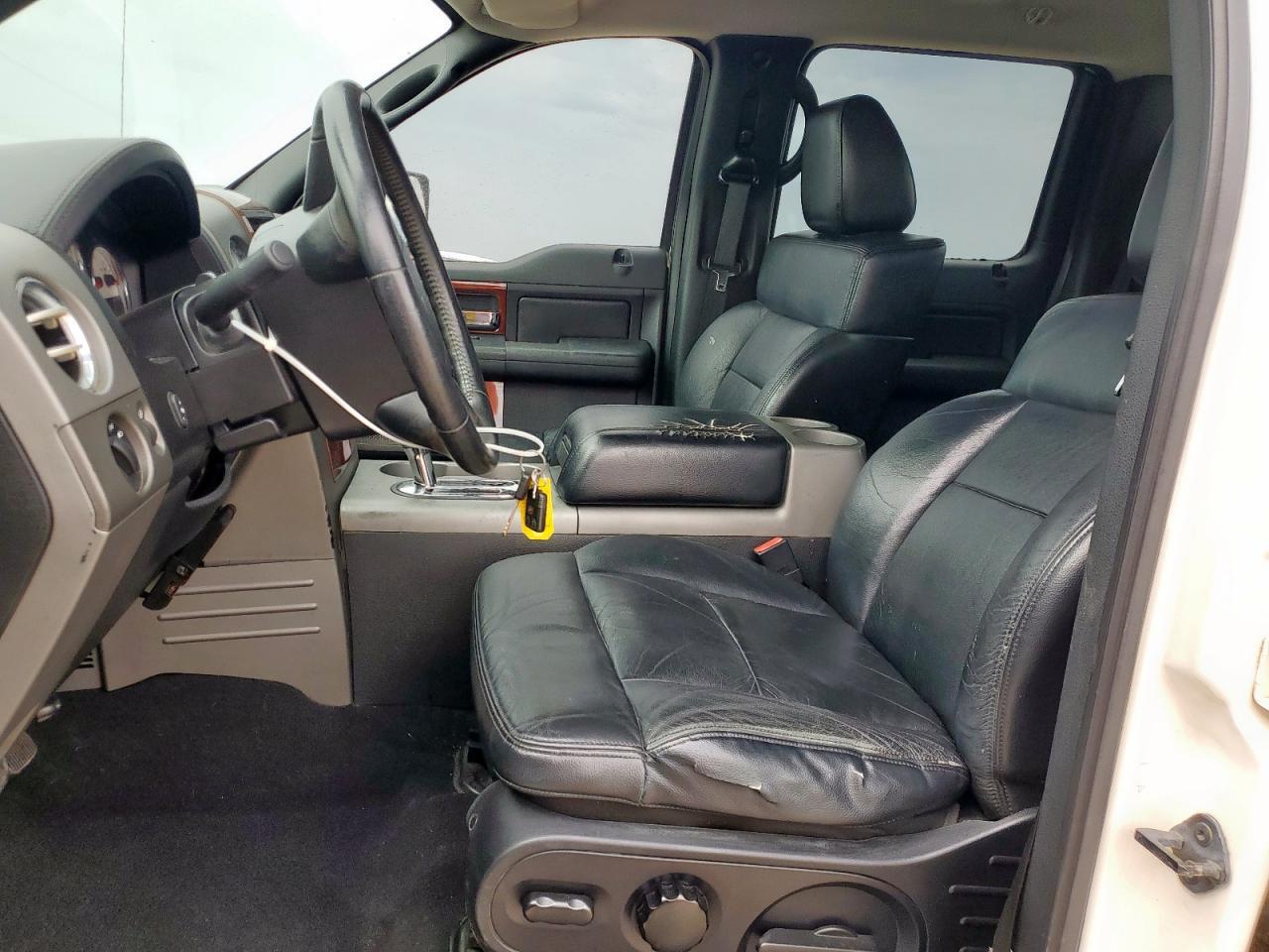 2007 Ford F150 Supercrew - Image 7