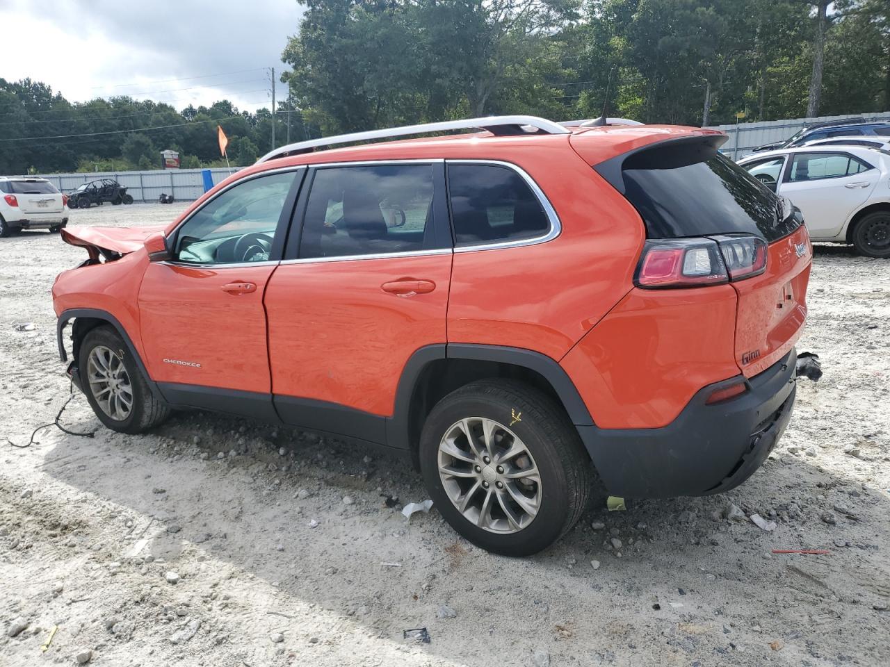 2021 Jeep Cherokee Latitude Plus - Image 2