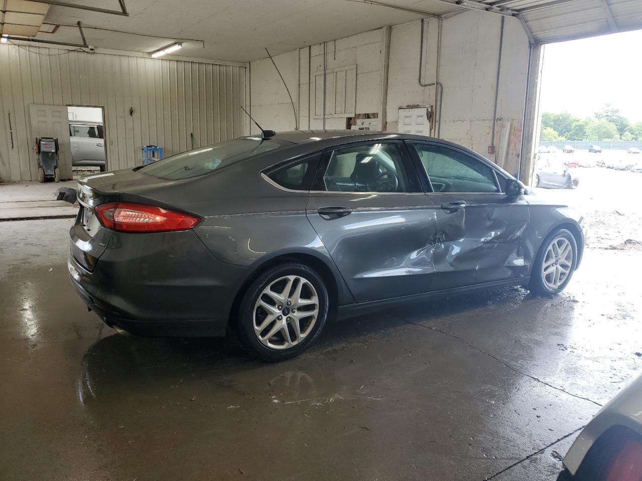 2016 Ford Fusion Se - Фото 3