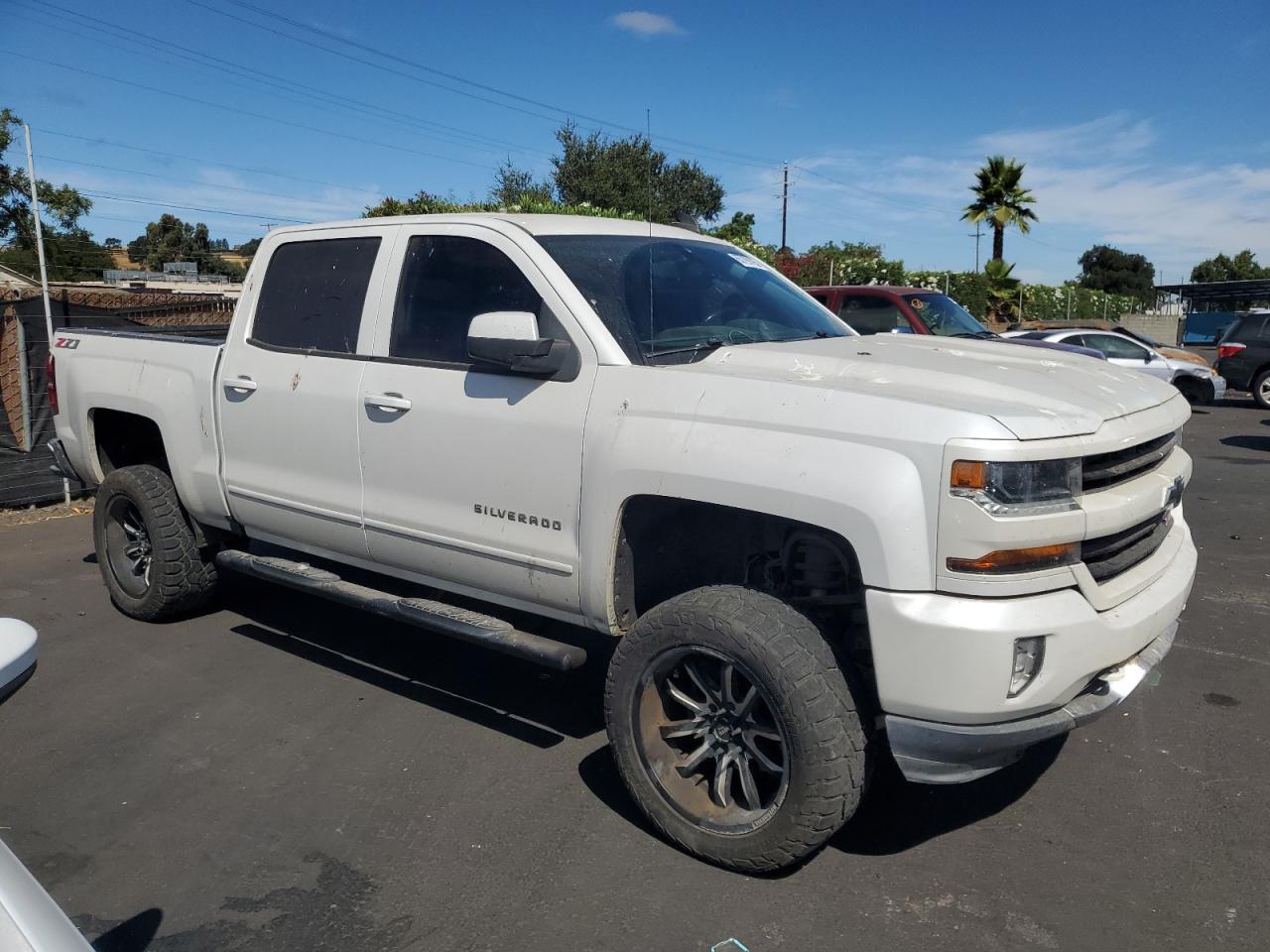 2018 Chevrolet Silverado K1500 Lt - Image 4