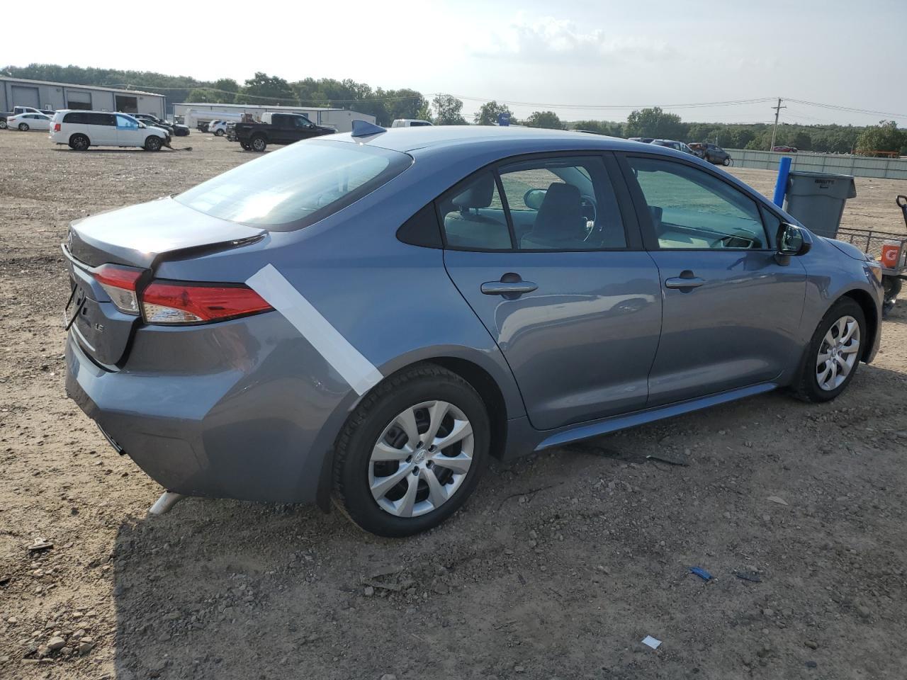 2025 Toyota Corolla Le - Фото 3
