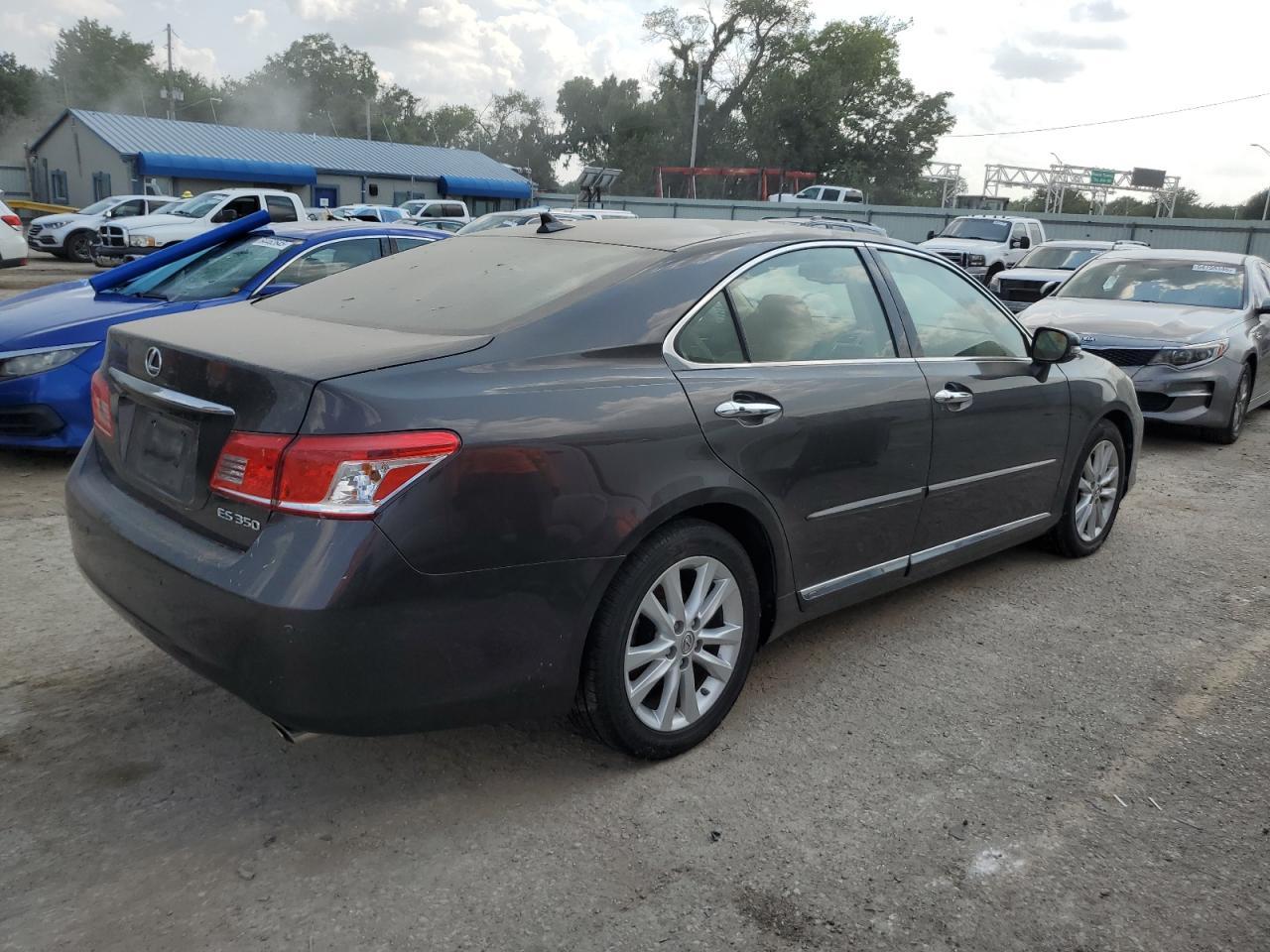 2011 Lexus Es 350 - Image 3