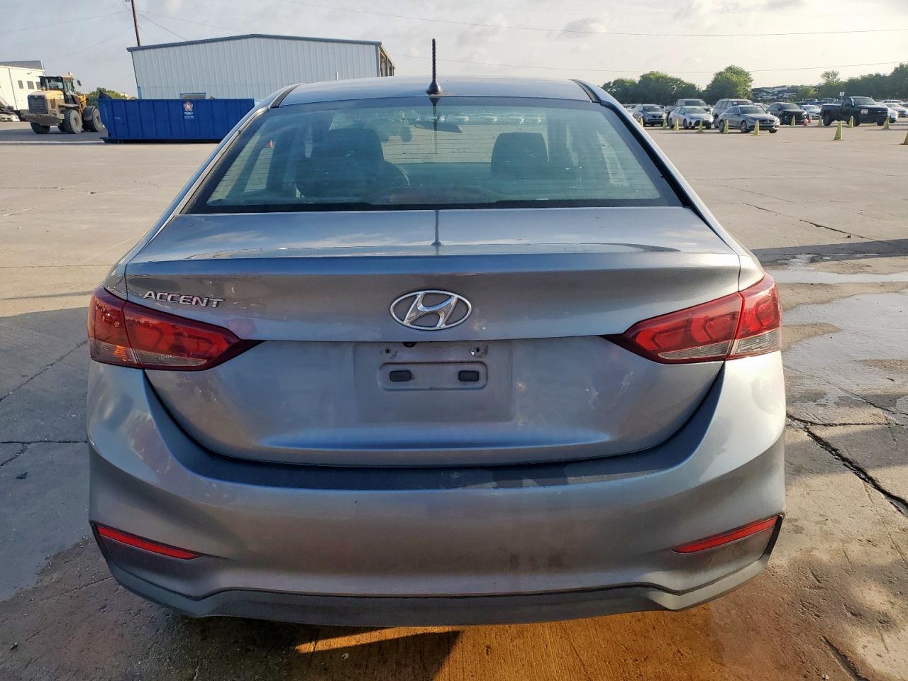 2019 Hyundai Accent Se - Фото 6