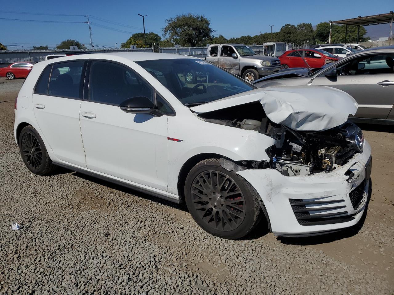 2017 Volkswagen Gti S/Se - Фото 4
