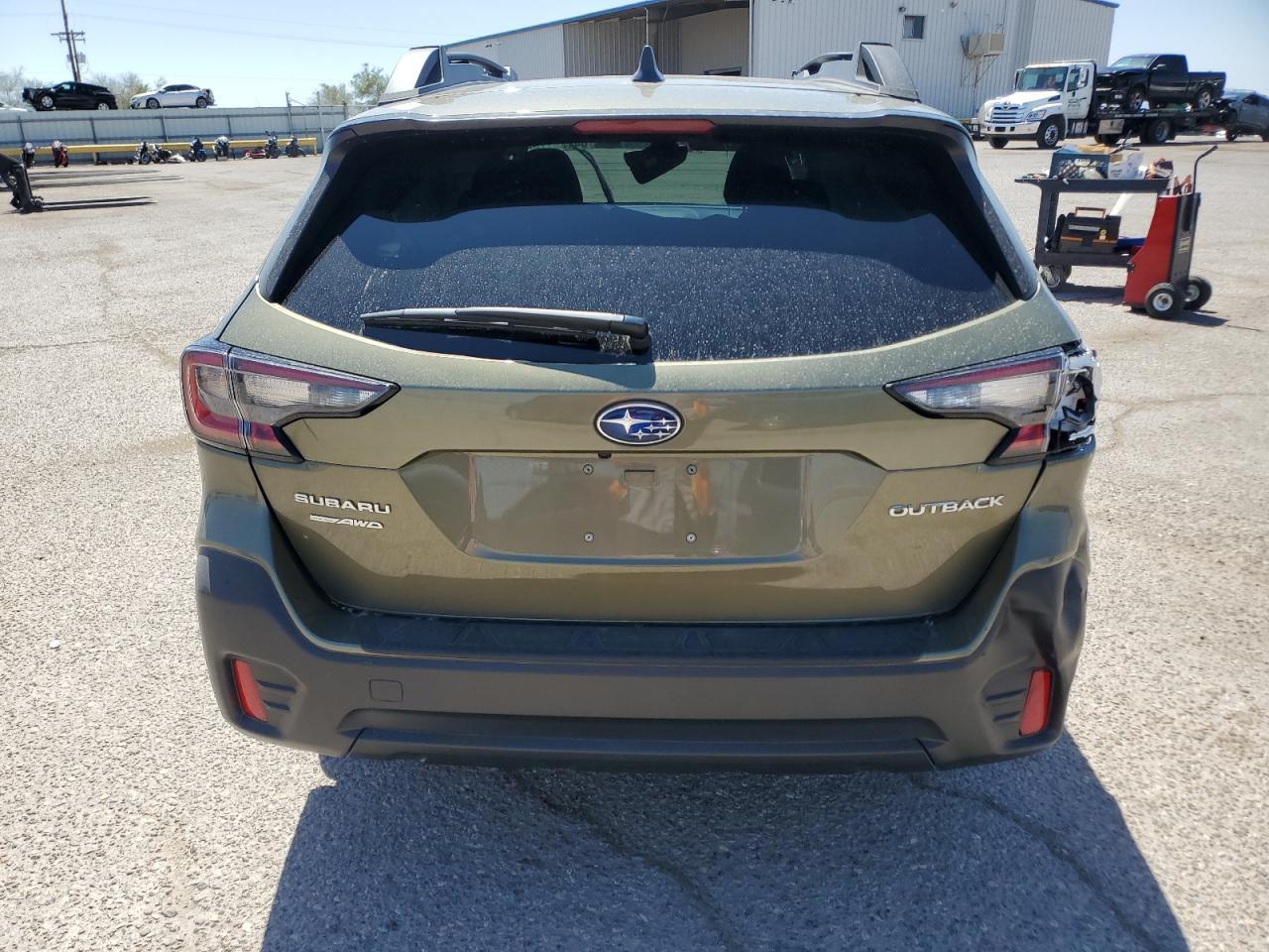 2021 Subaru Outback Premium - Image 6