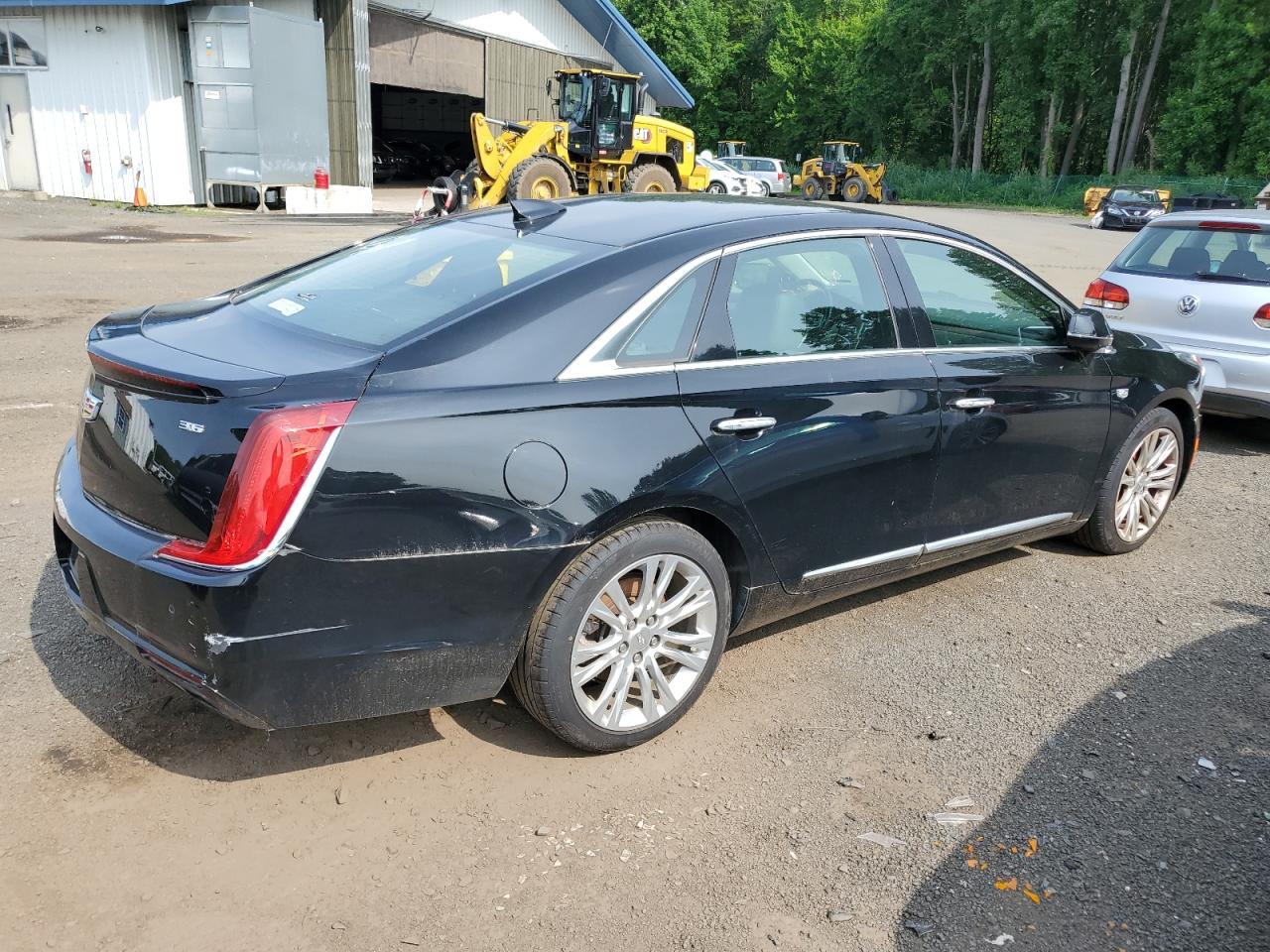 2019 Cadillac Xts Luxury - Image 3