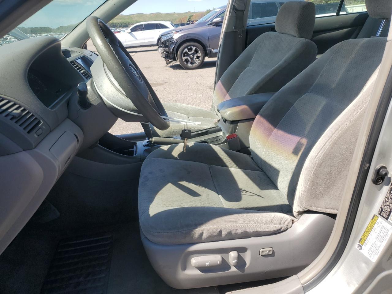 2004 Toyota Camry Le - Image 7