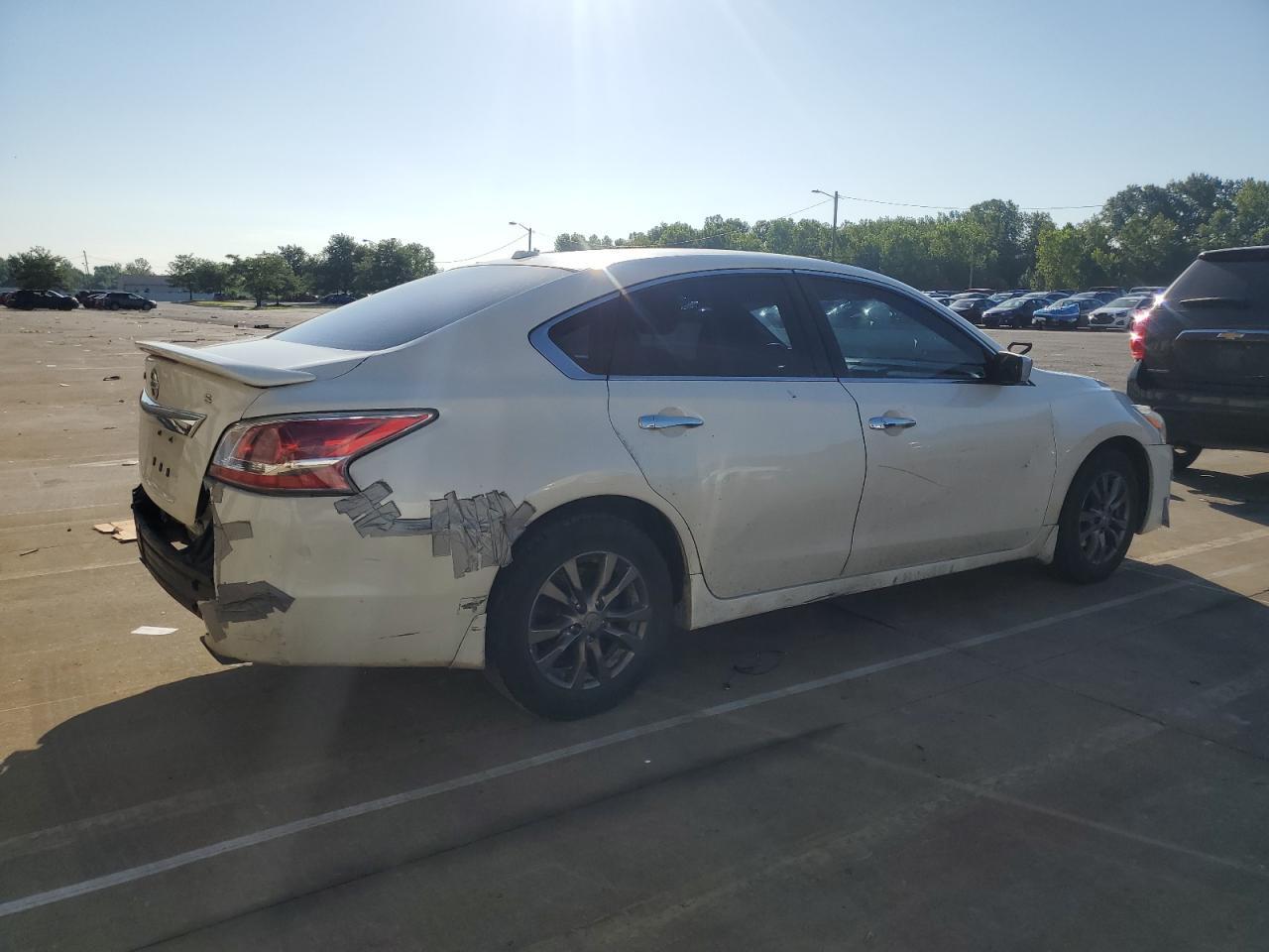 2015 Nissan Altima 2.5 - Фото 3