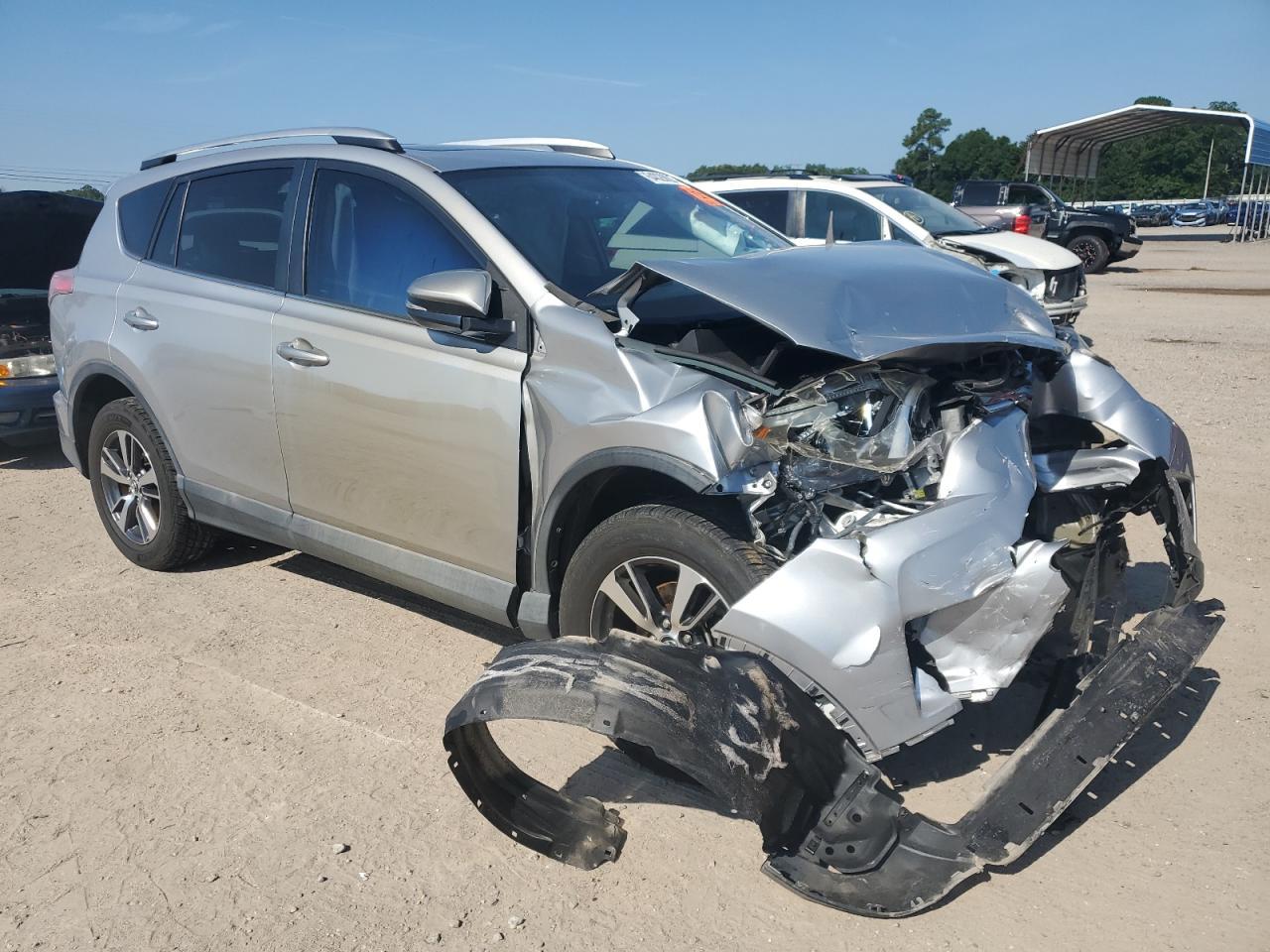 2016 Toyota Rav4 Xle - Image 4