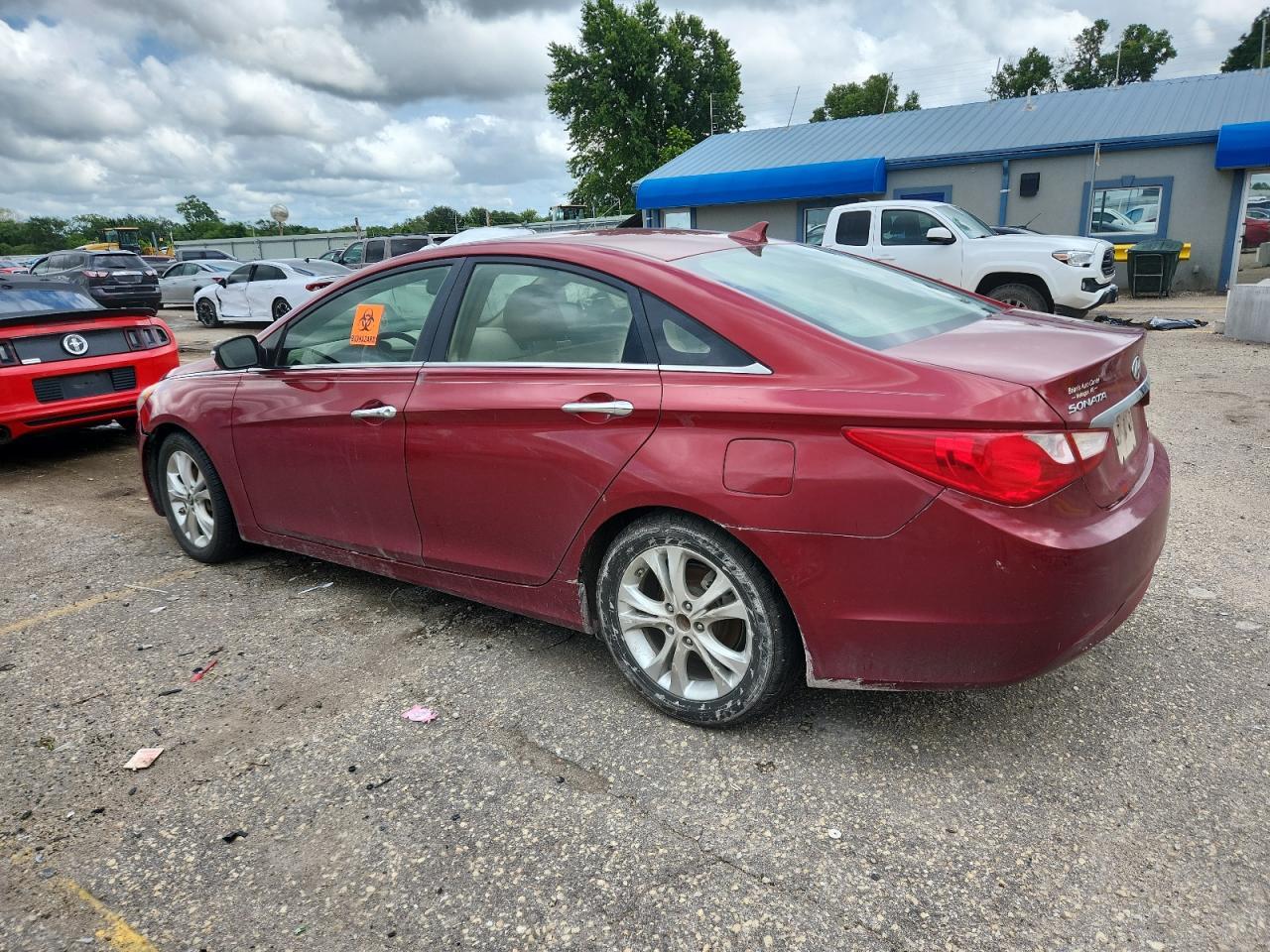 2011 Hyundai Sonata Se - Image 2
