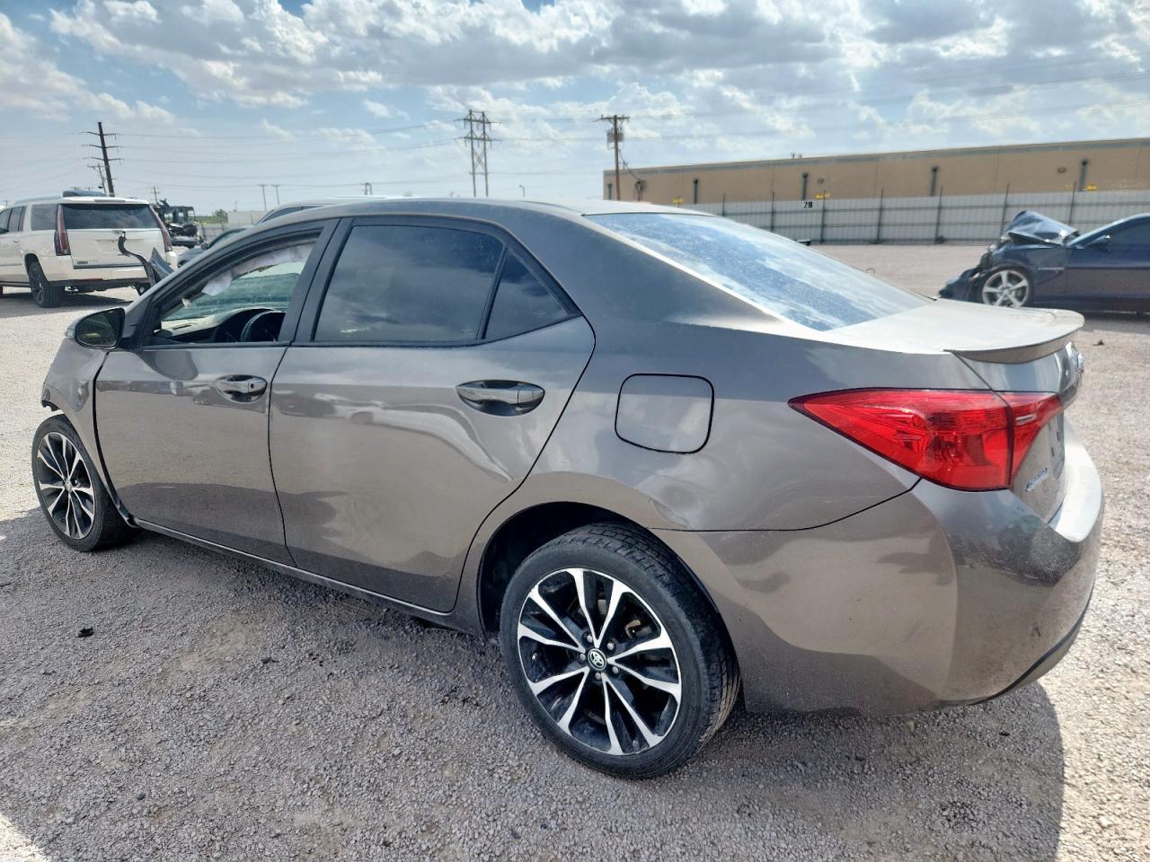 2018 Toyota Corolla L - Фото 2