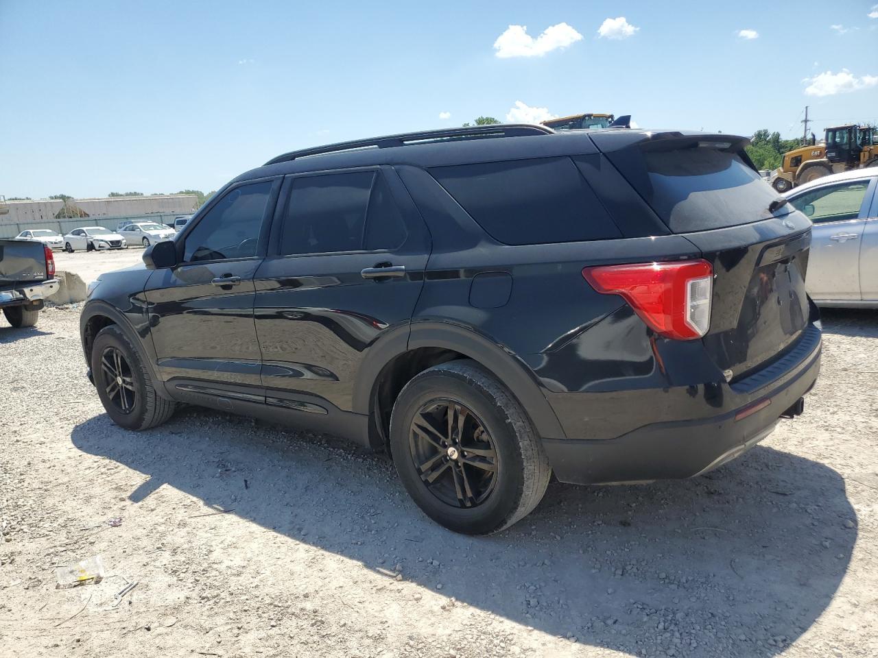 2020 Ford Explorer Xlt - Фото 2