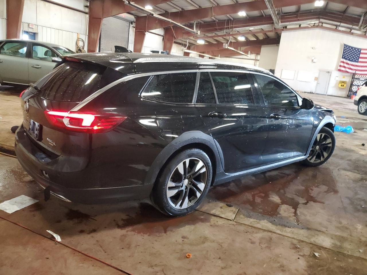 2018 Buick Regal Tourx Preferred - Image 3