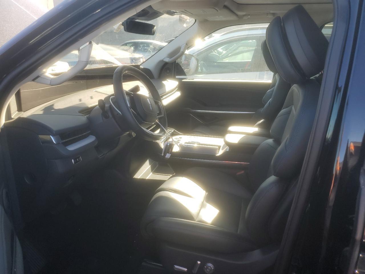2025 Lincoln Navigator Reserve - Image 7