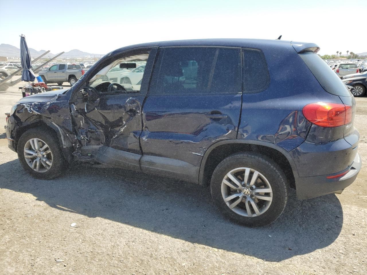 2013 Volkswagen Tiguan S - Image 2