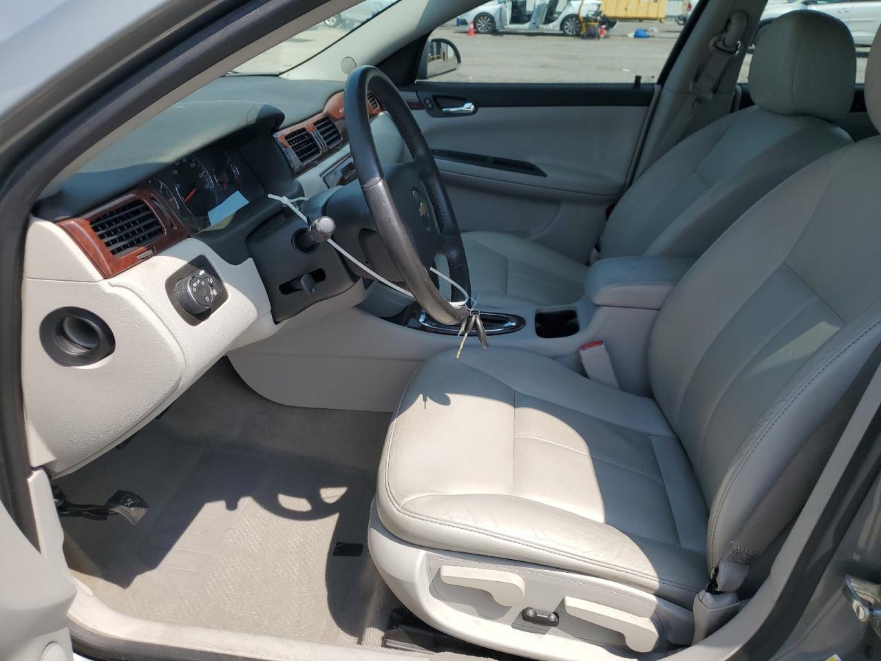 2009 Chevrolet Impala 1Lt - Фото 7