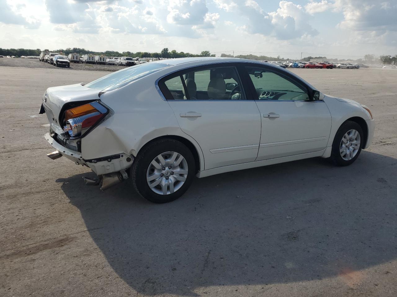 2012 Nissan Altima Base - Image 3