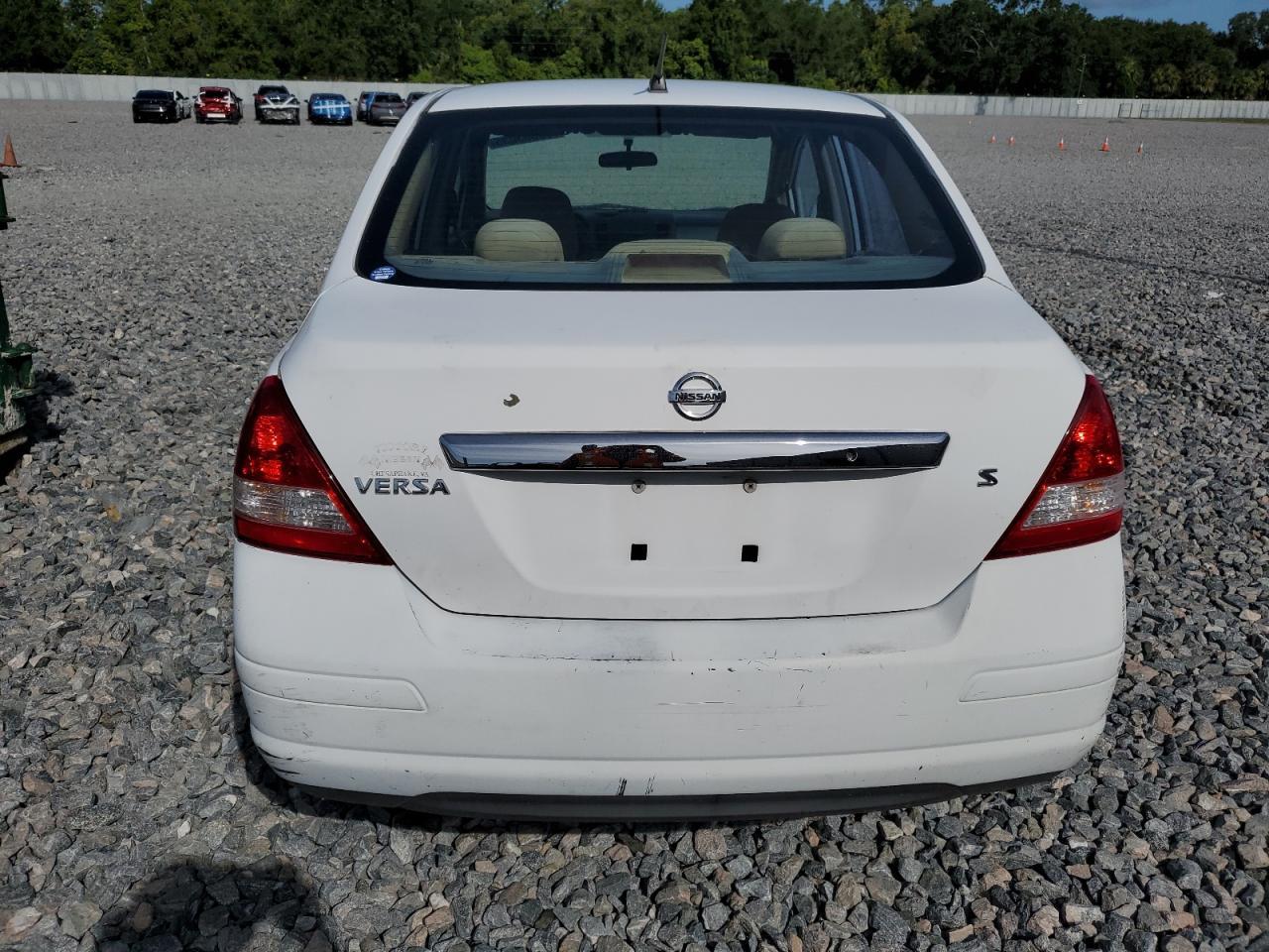 2007 Nissan Versa S - Image 6