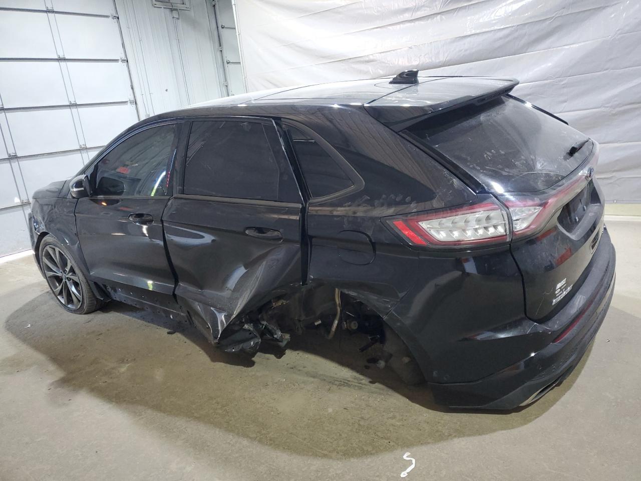 2016 Ford Edge Sport - Фото 2